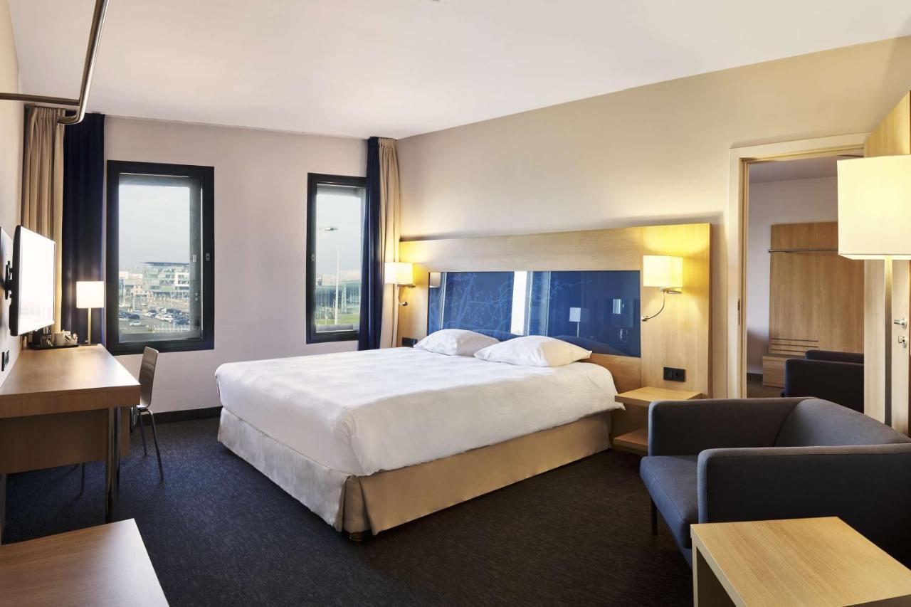Park Inn By Radisson Liege Airport Grâce-Hollogne Екстериор снимка