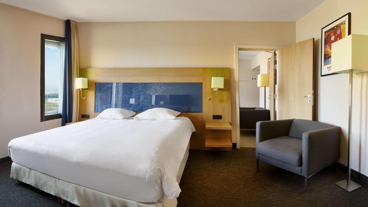 Park Inn By Radisson Liege Airport Grâce-Hollogne Екстериор снимка