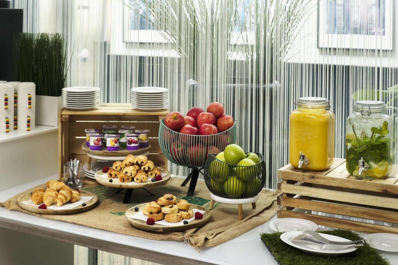 Park Inn By Radisson Liege Airport Grâce-Hollogne Екстериор снимка