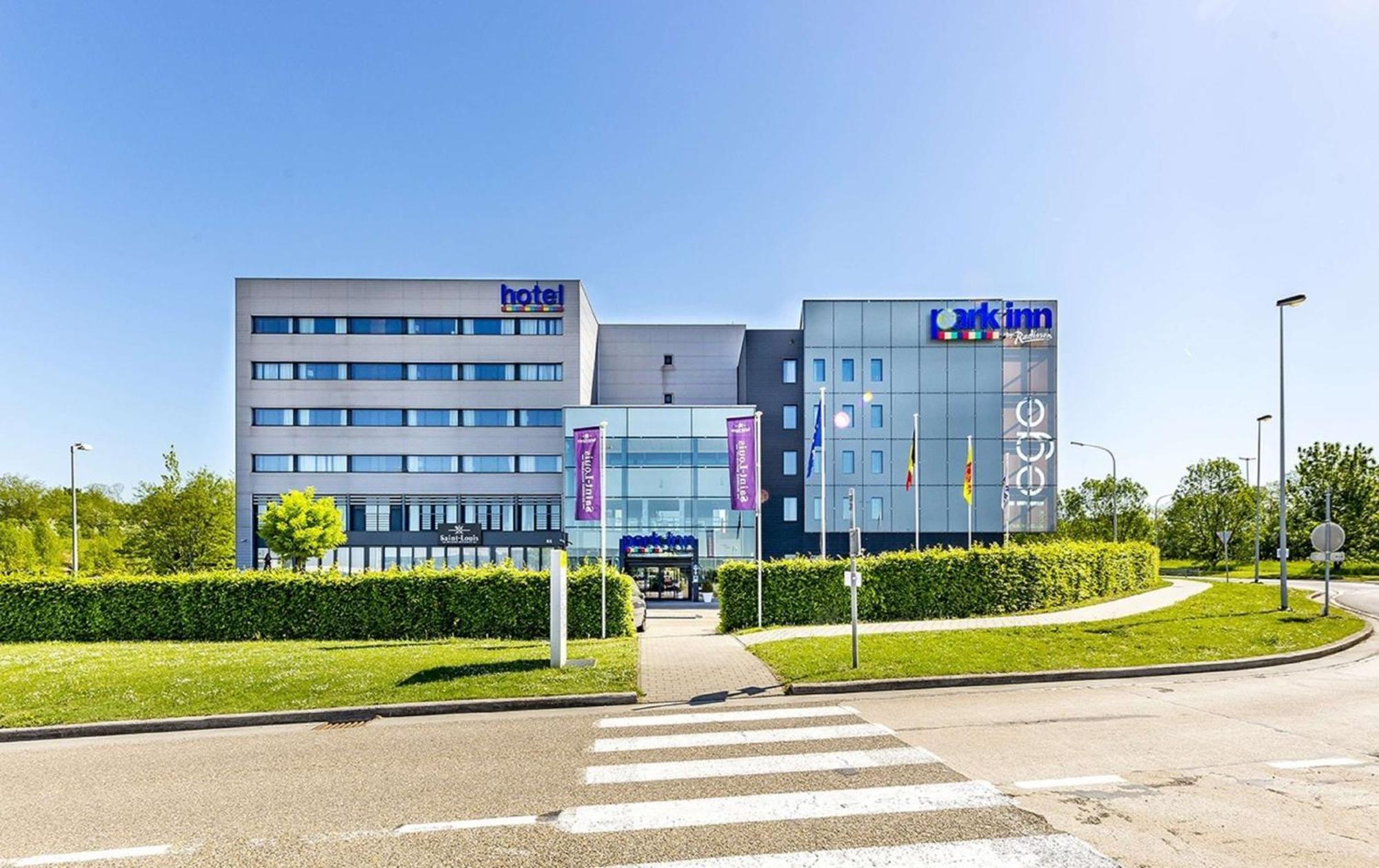 Park Inn By Radisson Liege Airport Grâce-Hollogne Екстериор снимка